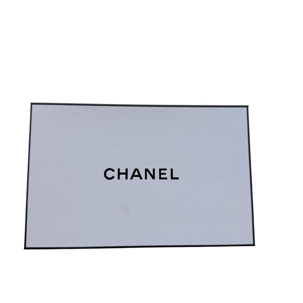 CHANEL Classic White Gift Box with Chanel Tissue included